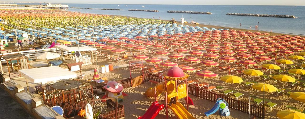 Hotel Atlantic & Spa Gabicce Mare Buitenkant foto