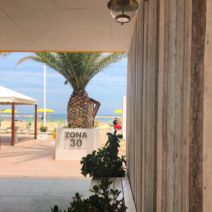 Hotel Atlantic & Spa Gabicce Mare Buitenkant foto