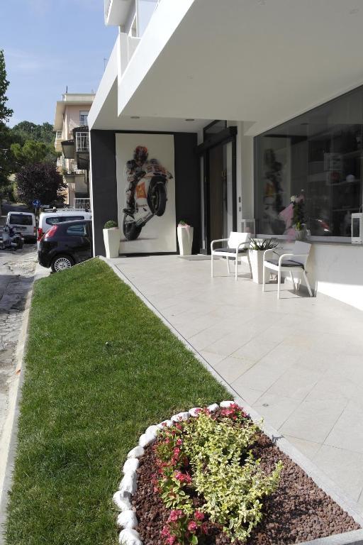 Hotel Atlantic & Spa Gabicce Mare Buitenkant foto